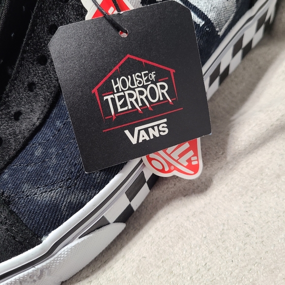 Vans Old Skool X House of Terror Horror “The Exorcist” Black Size 10.5 Men’s New - Picture 11 of 11
